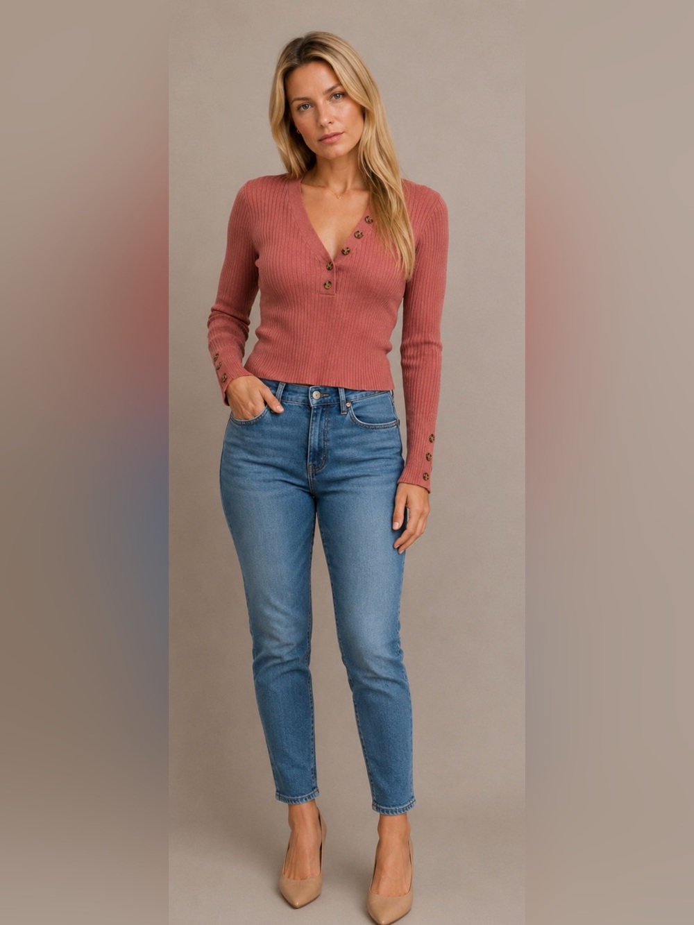 Love Tree Ribbed V-Neck Button-Accent Sweater in Mauve-sz M